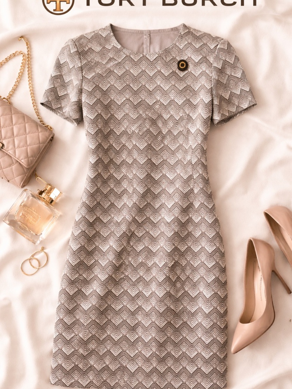 Tory Burch Xoona Dress Chevron Pattern Neutral Sheath Size 8 NWT Preppy Classic